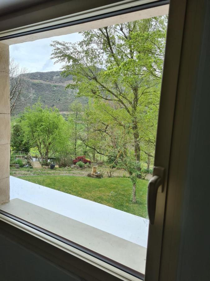Gite Du Vallon Des Sources มีโญ ภายนอก รูปภาพ
